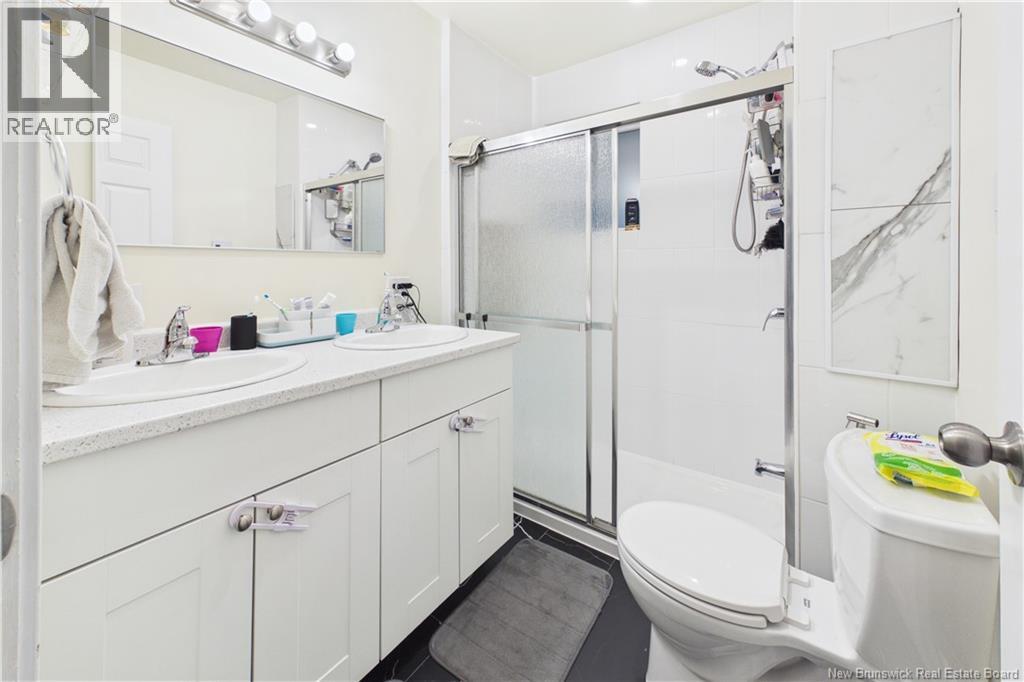 84 Glencoe Drive - 27