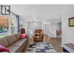 133 Willis Street, photo 2