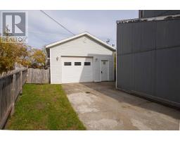 954 Cashin Crescent thumbnail 3