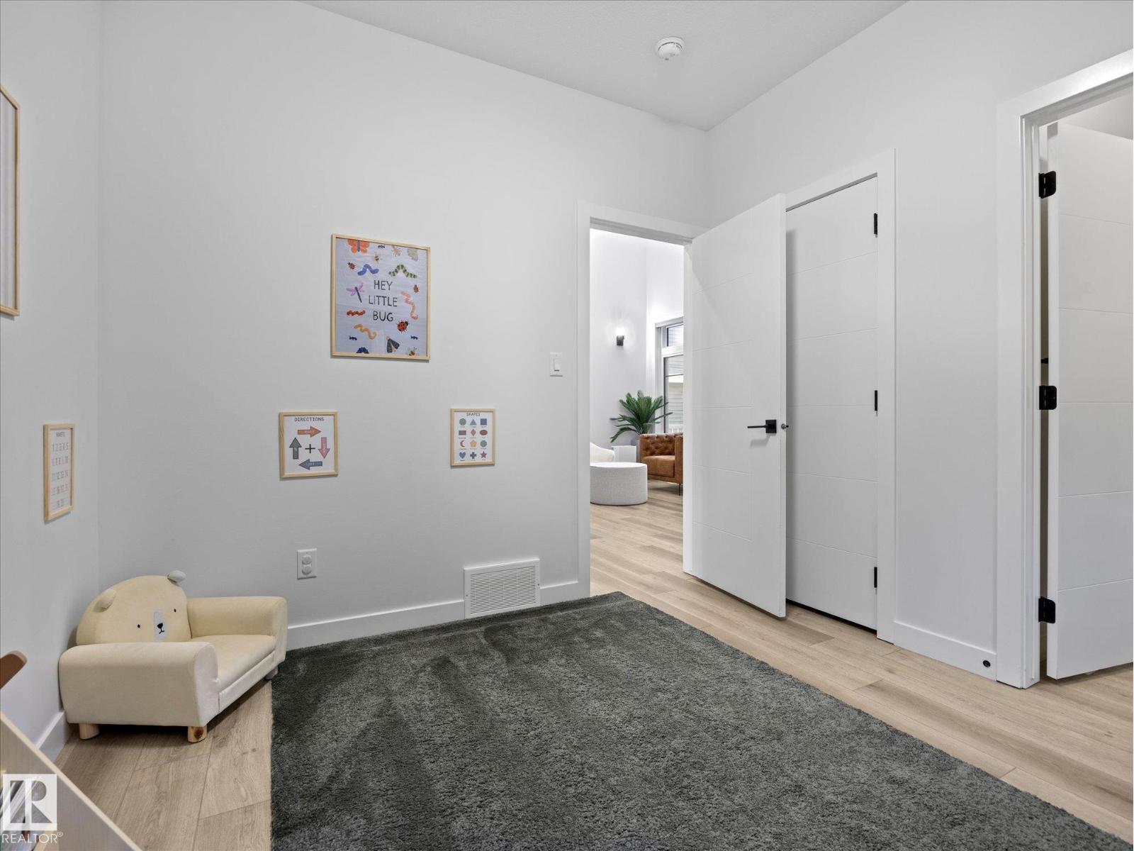 16115 34 AV SW - 24