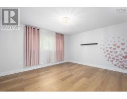 460 Mccabe Lake Drive, Middle Sackville, NS B4E0N6 Photo 26