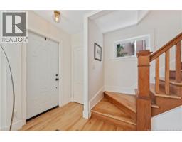25 Hillcrest Drive, photo 2