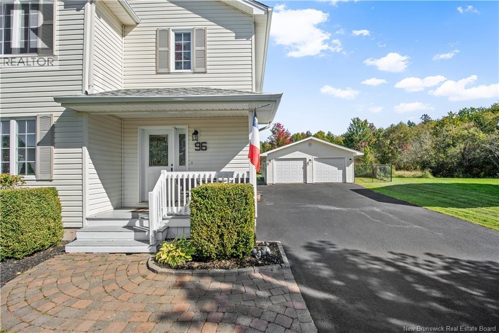 96 Nicolas Street - 2