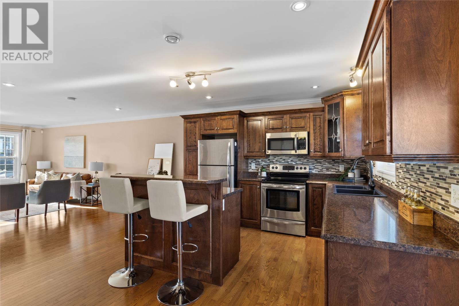 26 Hamlet Street - 10