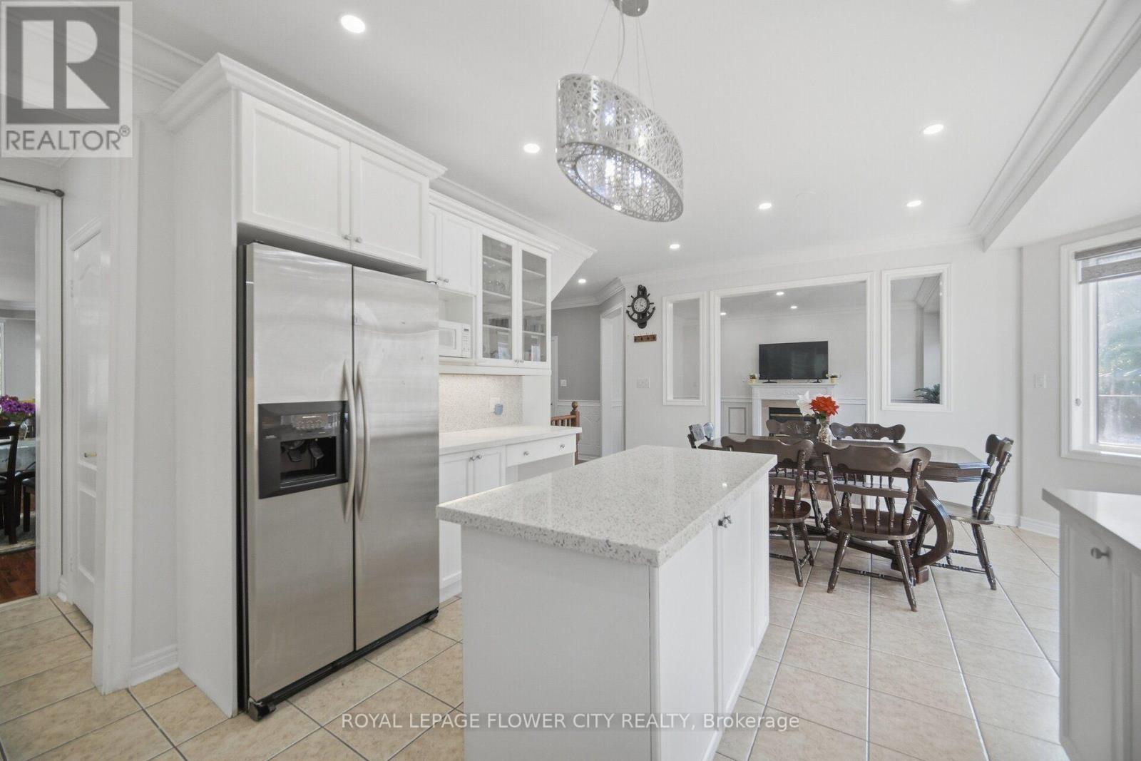 4 CASTLE MOUNTAIN DRIVE - 12