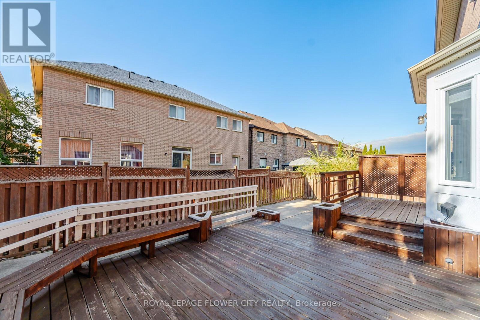 4 CASTLE MOUNTAIN DRIVE - 39