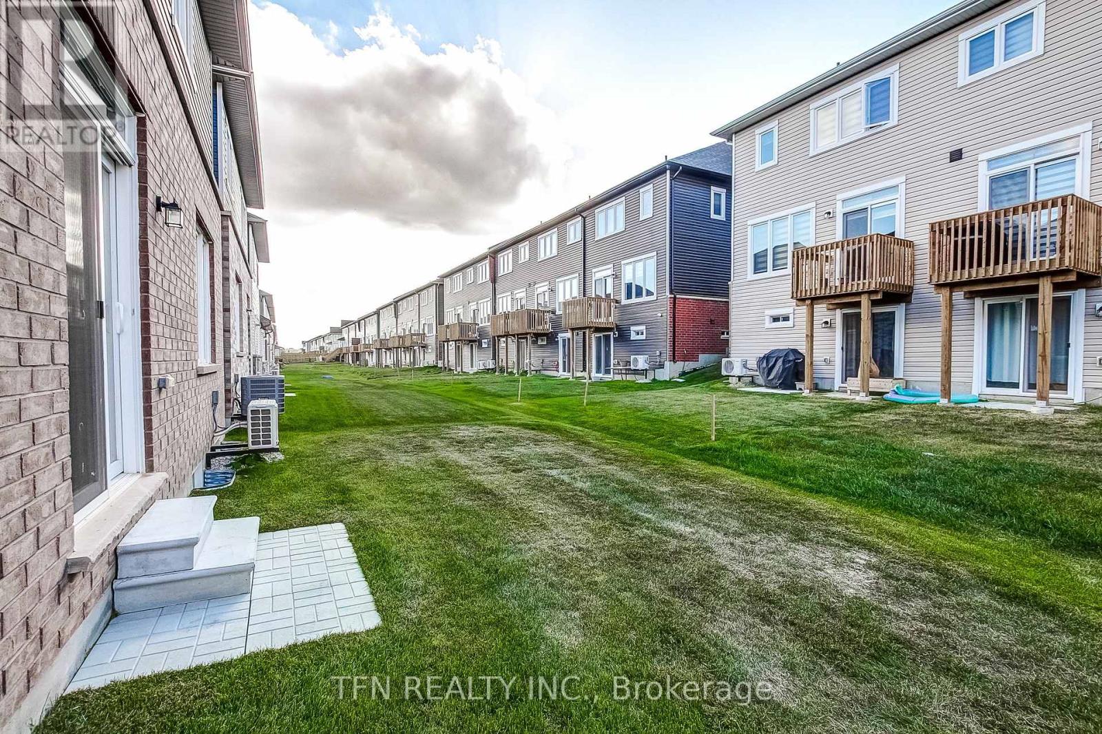 80 MCGILL AVENUE - 3