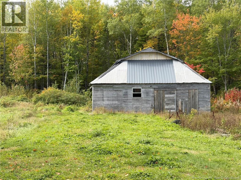343 Hilltop Road - 24