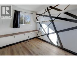 Dining room - 31 Castledale Way Ne, Calgary, AB T3J1X6 Photo 11