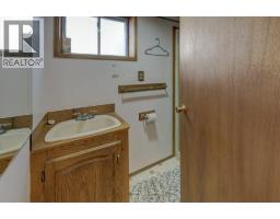 31 Castledale Way Ne, Calgary, AB T3J1X6 Photo 25