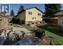 31 Castledale Way Ne, Calgary, AB T3J1X6 Photo 29