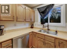 Storage - 31 Castledale Way Ne, Calgary, AB T3J1X6 Photo 9