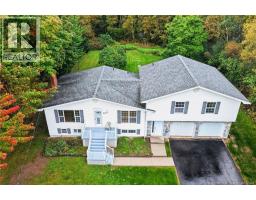 4pc Bathroom - 65 Northwood Road, Moncton, NB E1G2K8 Photo 9