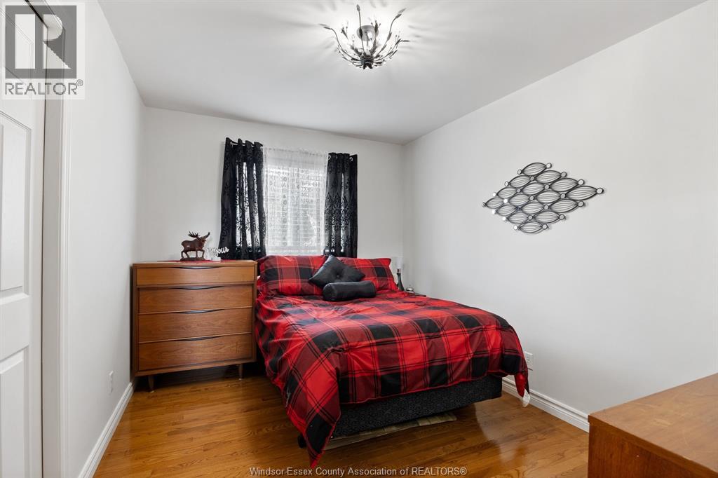 230 ST PETER - Image 11