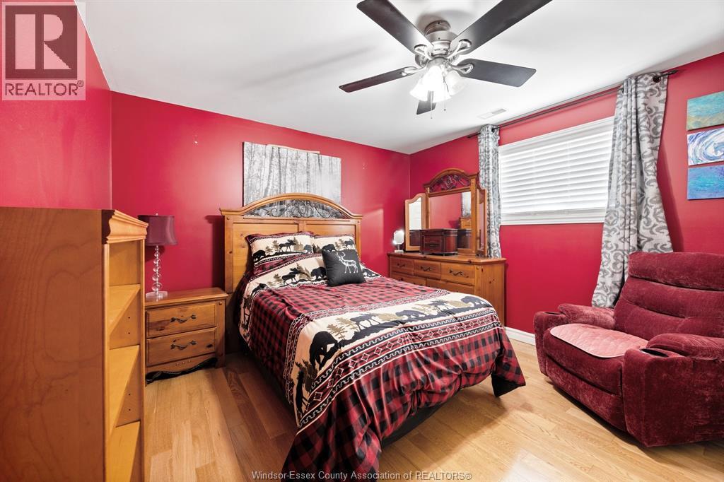 230 ST PETER - Image 12
