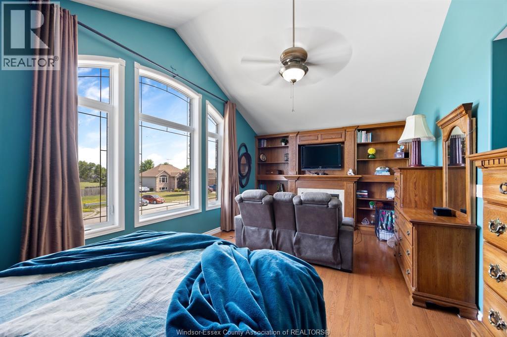 230 ST PETER - Image 16