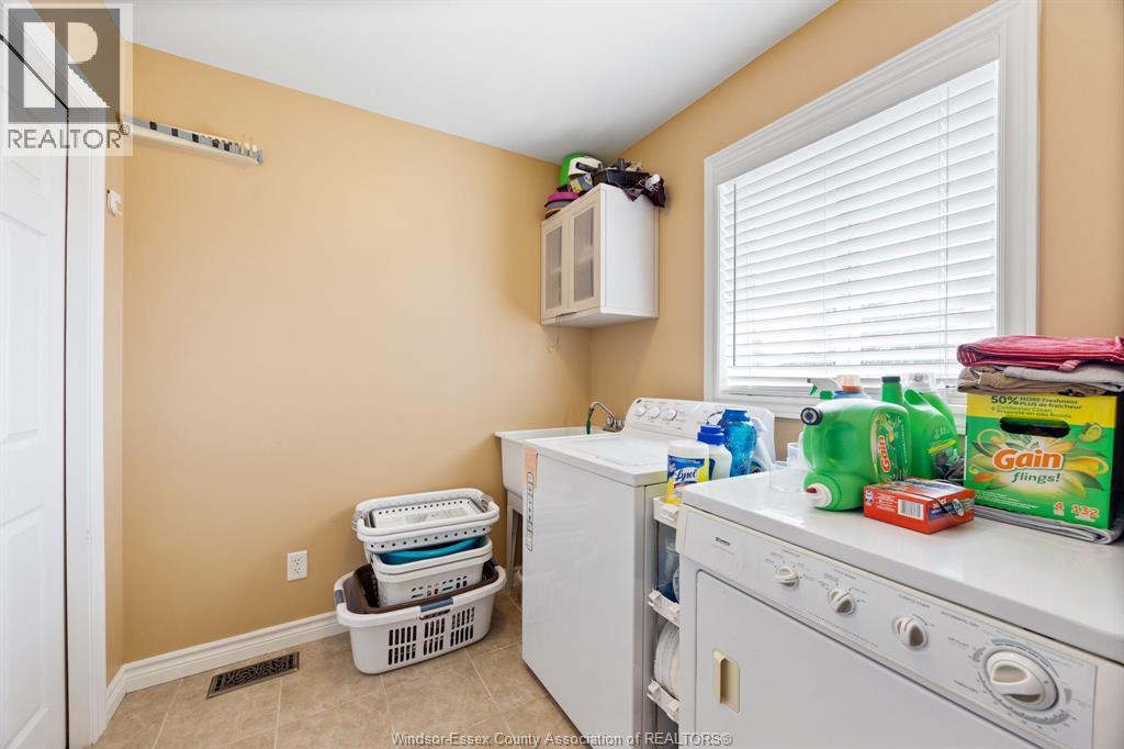 230 ST PETER - Image 24