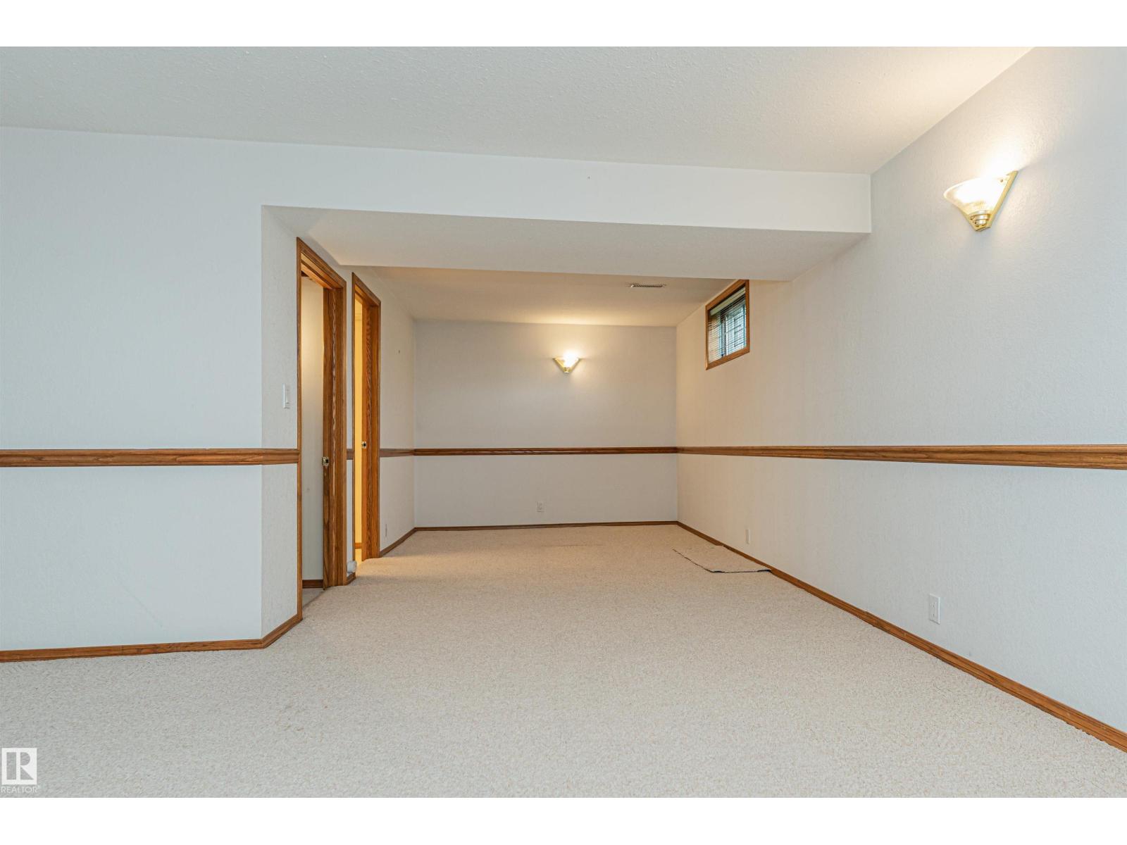 15903 111 ST NW - 37
