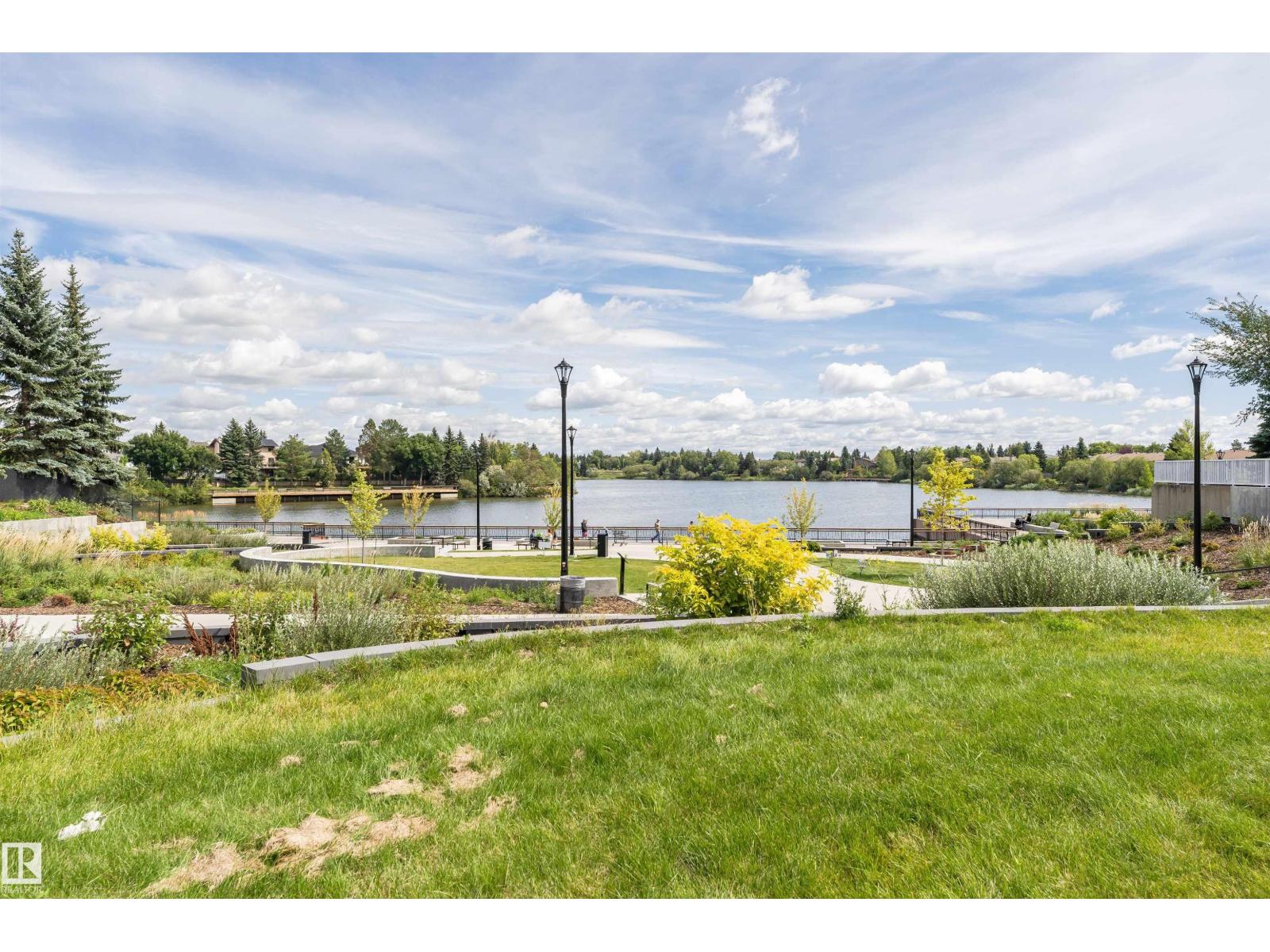 15903 111 ST NW - 55