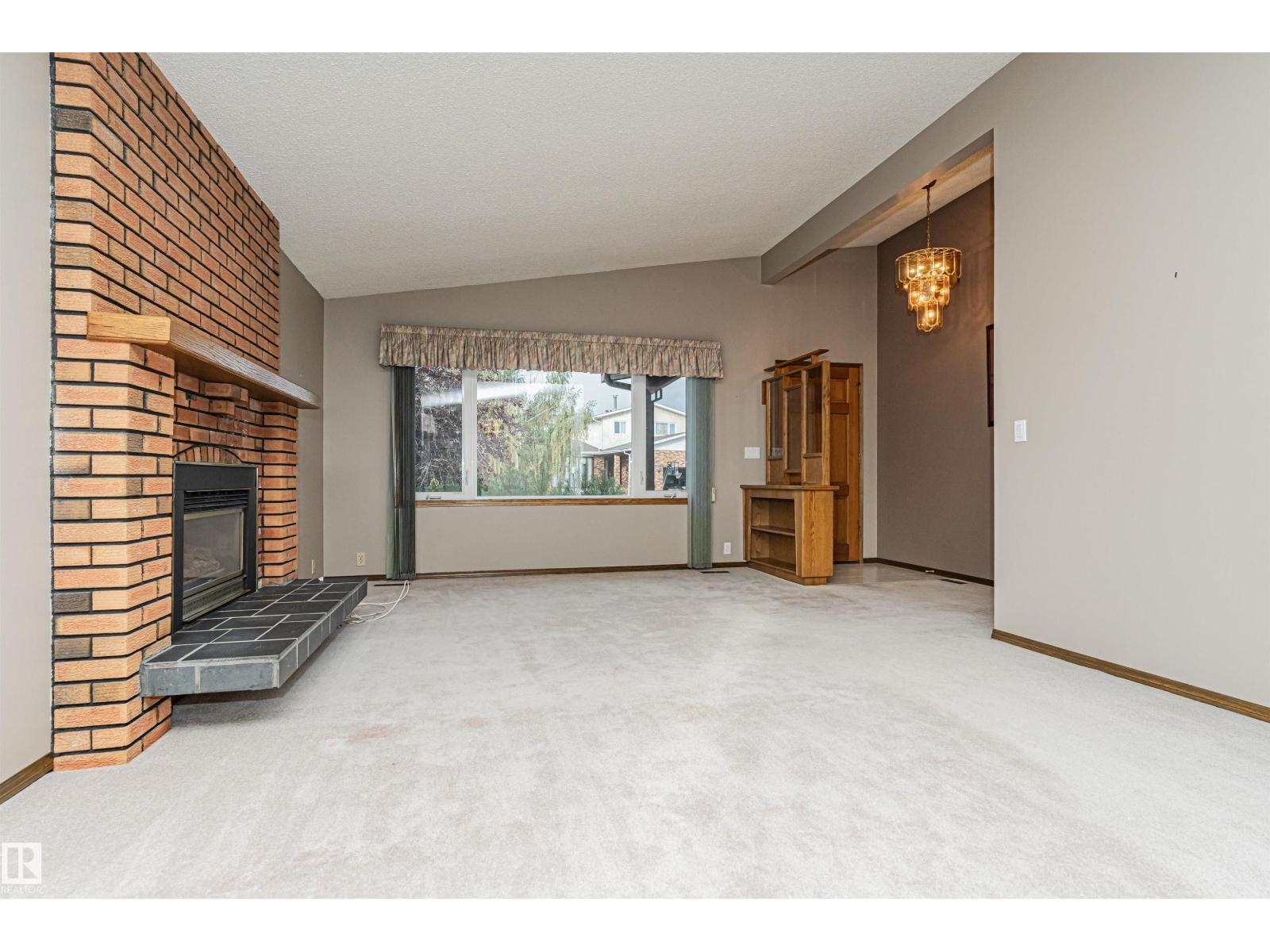 15903 111 ST NW - 6