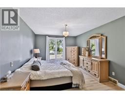 22 Oakridge Drive, Stoney Creek, ON L8G2T6 Photo 24