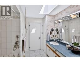 22 Oakridge Drive, Stoney Creek, ON L8G2T6 Photo 31