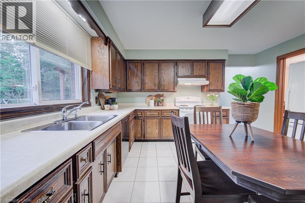 1177 PERTH Street - 11