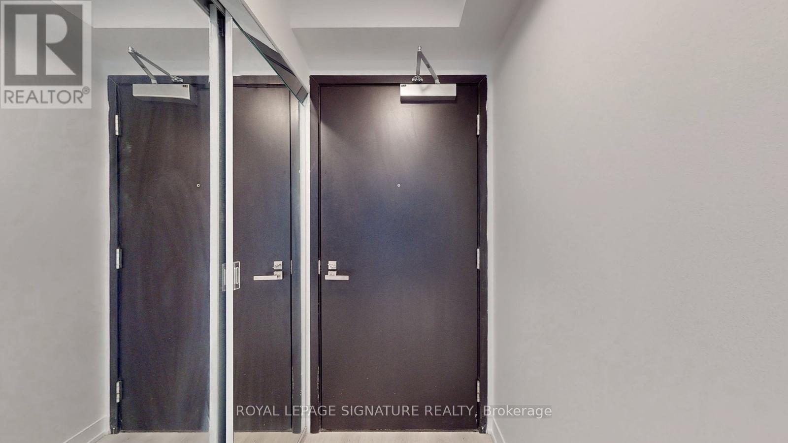 31 Tippett Road — photo 22