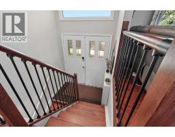 210 Dunkirk Street S - photo 4