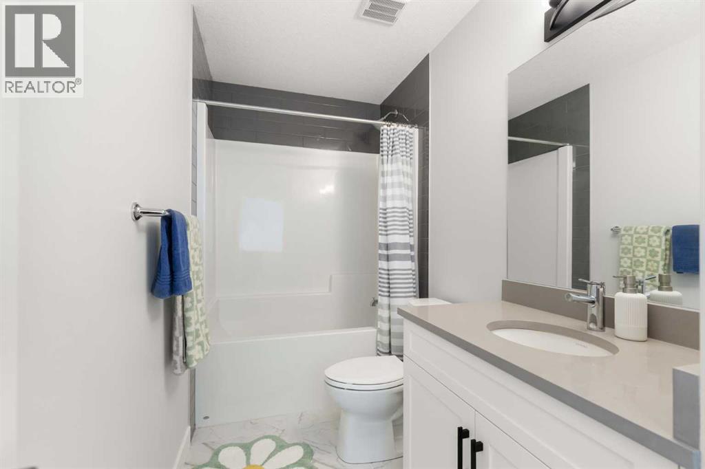 203 Hamptons Crescent SE - Image 28