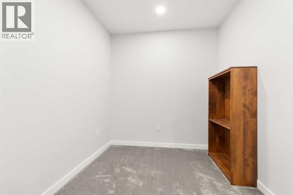 203 Hamptons Crescent SE - Image 38
