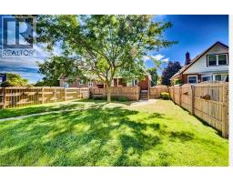 208 Arnold Street, Kitchener, ON N2H6E7 Photo 34