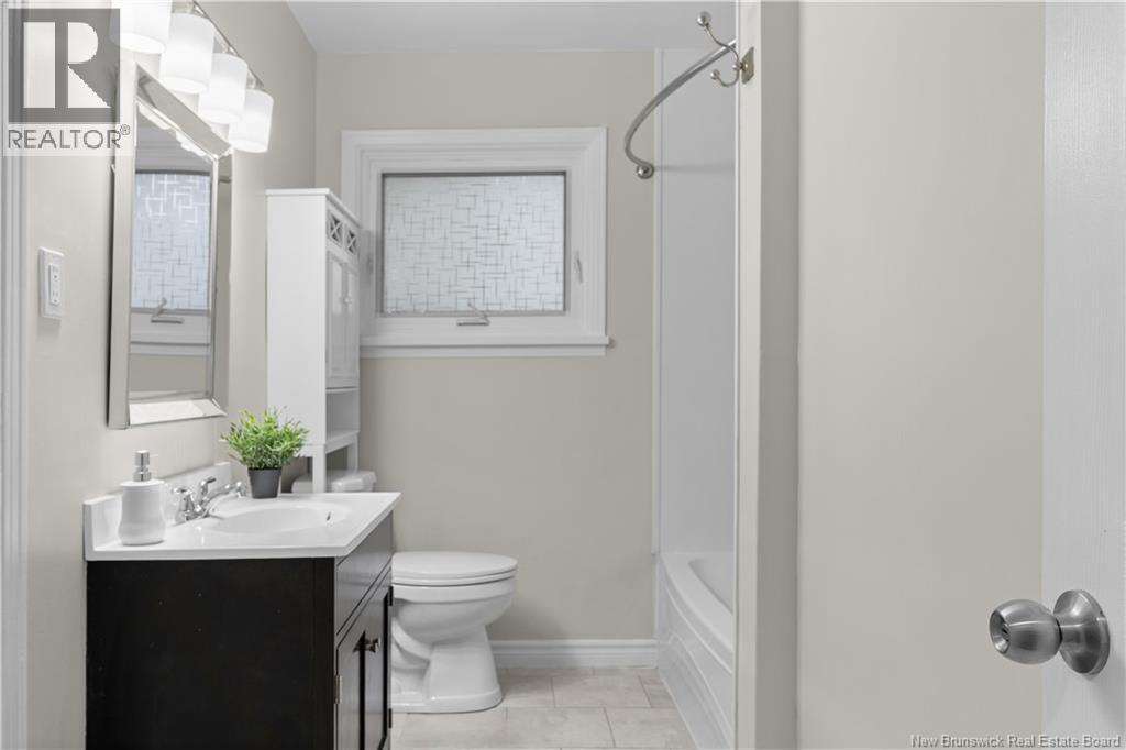 14 Laird - Image 18