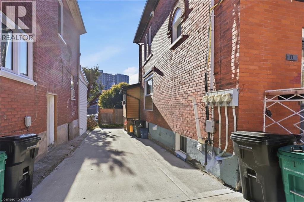 17 Eby Street South — photo 19