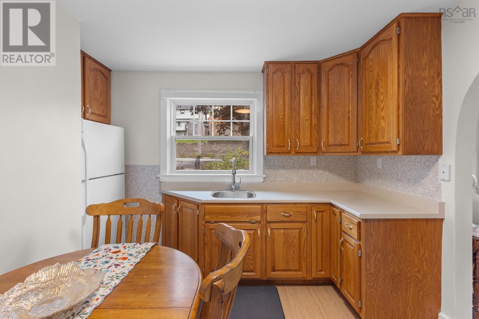 46 Adelaide Avenue - 11