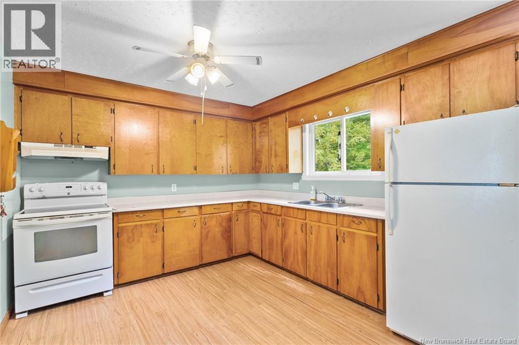 1047 McLeod Hill Road - Image 10