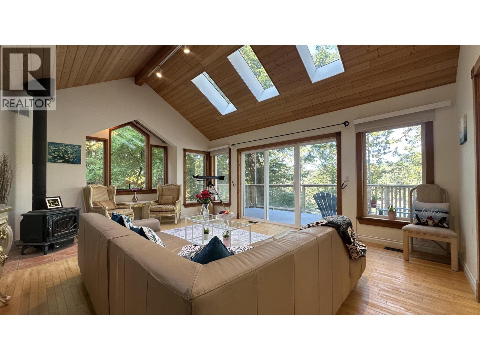 165 ONTARIO PLACE, Salt Spring Island