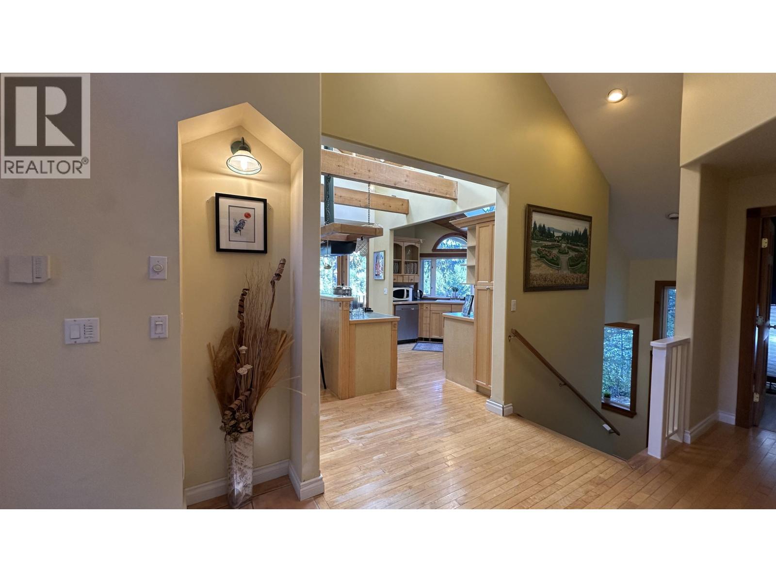 165 ONTARIO PLACE, Salt Spring Island