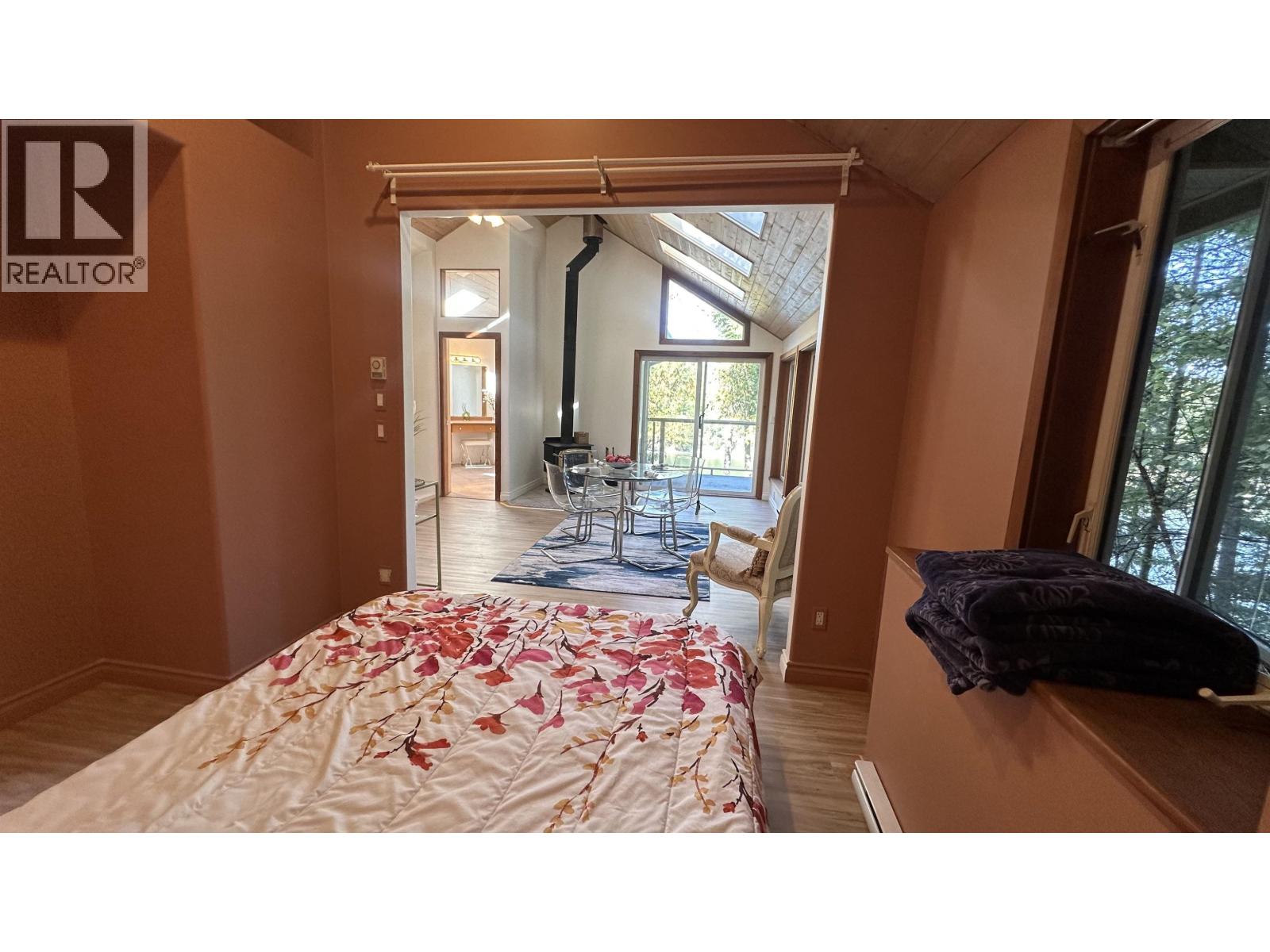 165 ONTARIO PLACE, Salt Spring Island