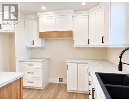 111-113 Branch Hill Road thumbnail 10