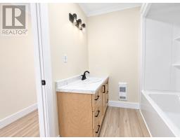 111-113 Branch Hill Road thumbnail 23