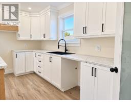 111-113 Branch Hill Road thumbnail 9