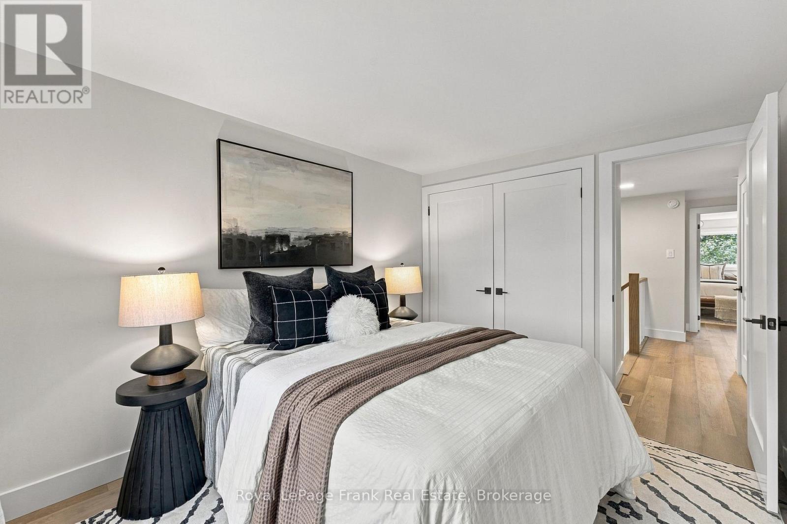 10 DELANEY DRIVE - 20
