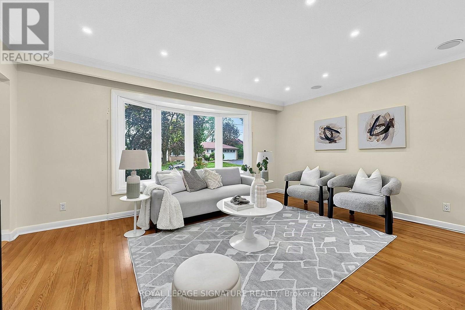 37 FINCHURST DRIVE - 13