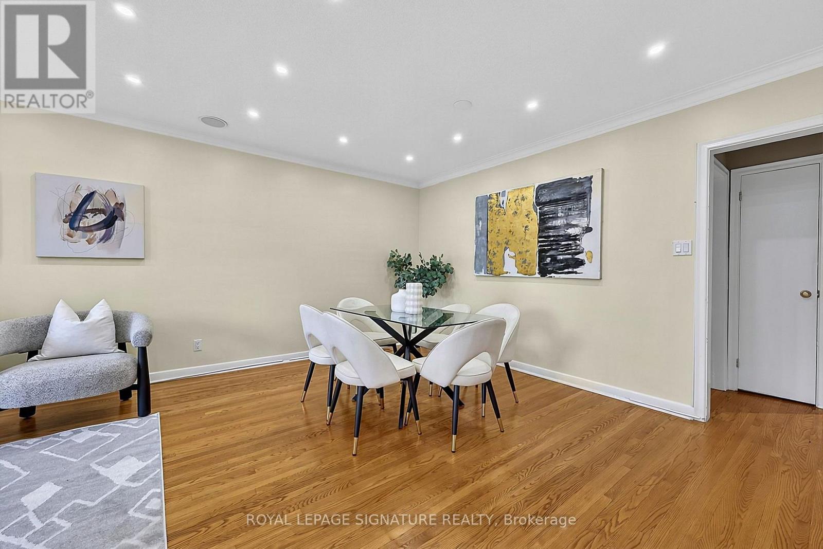 37 FINCHURST DRIVE - 18