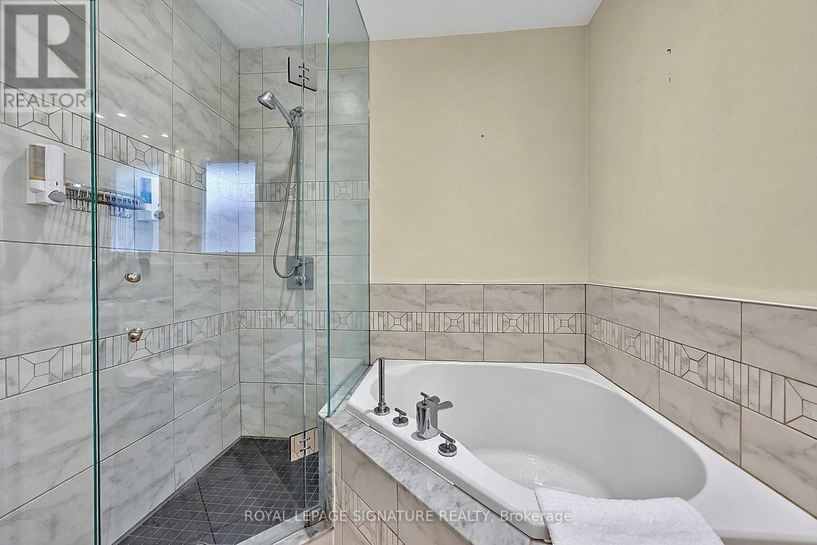 37 Finchurst Drive, Toronto, ON photo 26