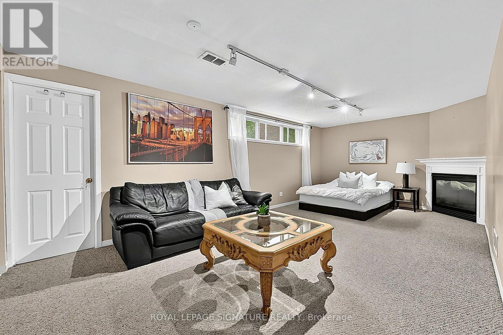 37 FINCHURST DRIVE - 36