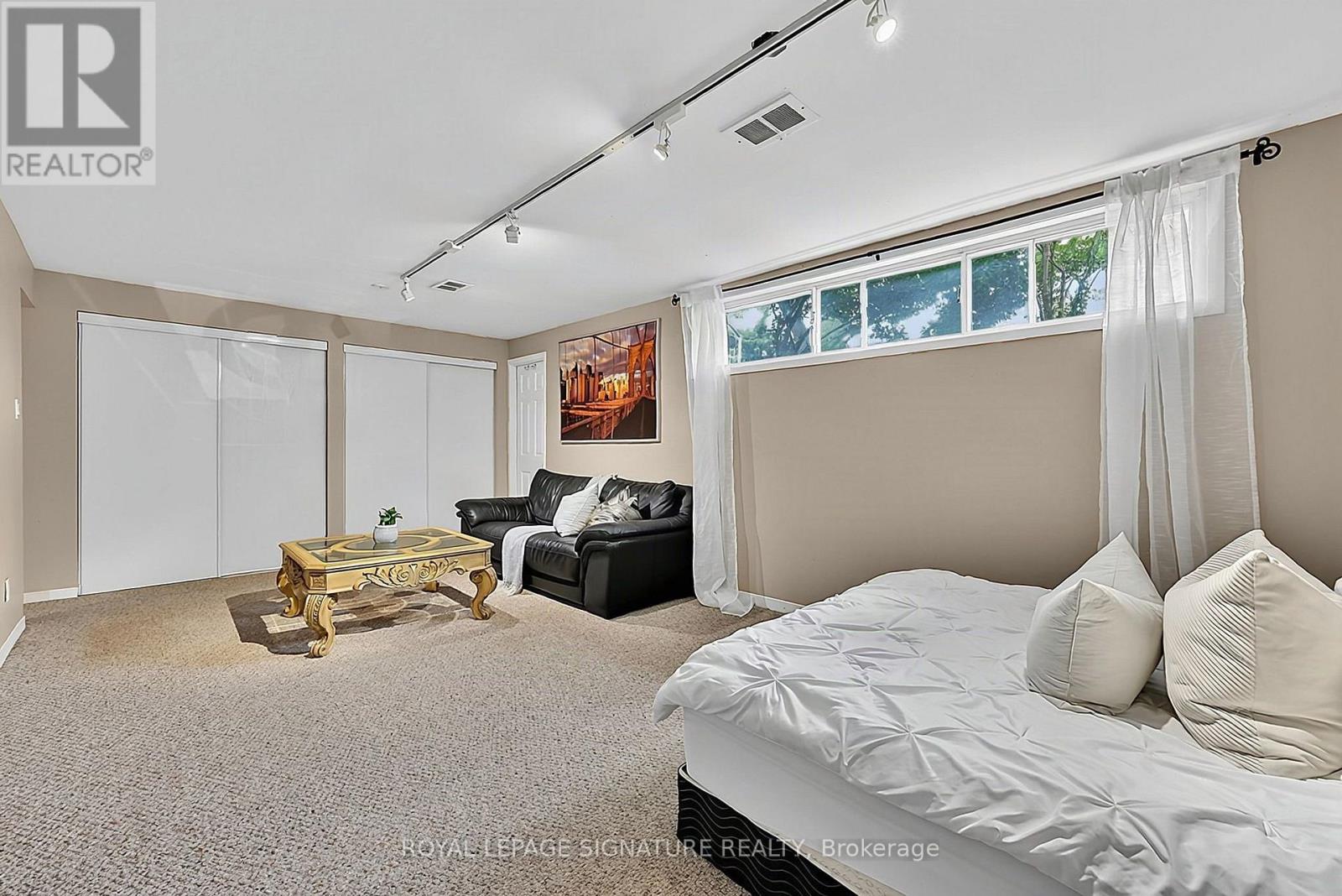 37 Finchurst Drive, Toronto, ON photo 37