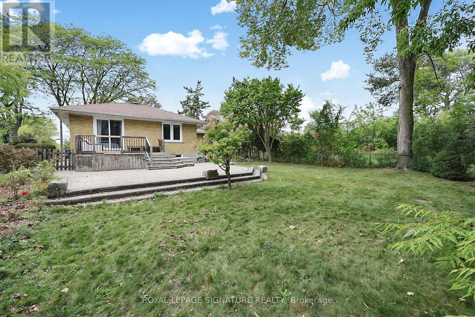 37 Finchurst Drive, Toronto, ON photo 44