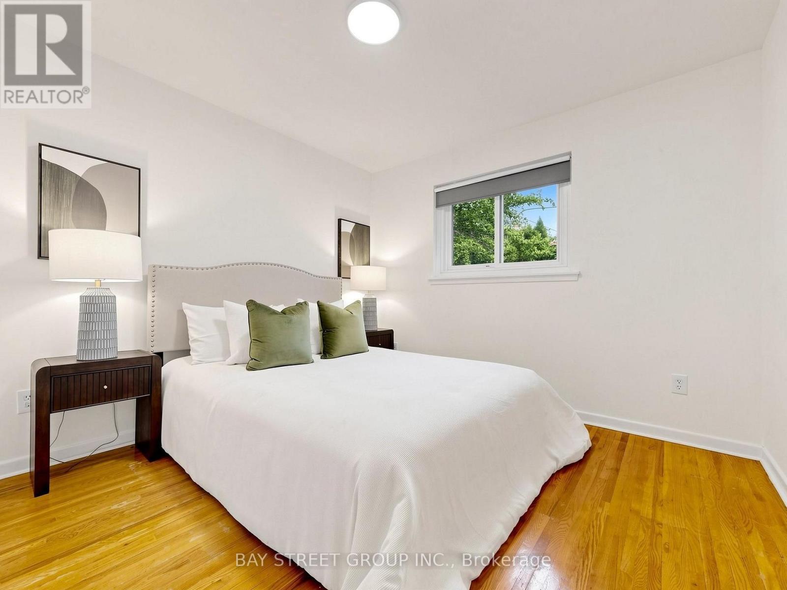 1 LESGAY CRESCENT - 19